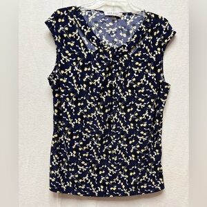 Kasper Women's Top in Navy, Yellow, and White Floral